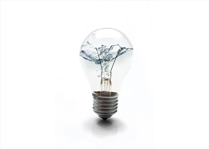 naem-2018-article-electric-bulb-filled-water-energy-concept-700x500