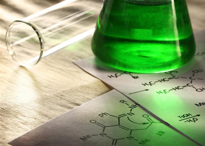 naem-2018-article-green-chemistry-reaction-formula-700x500