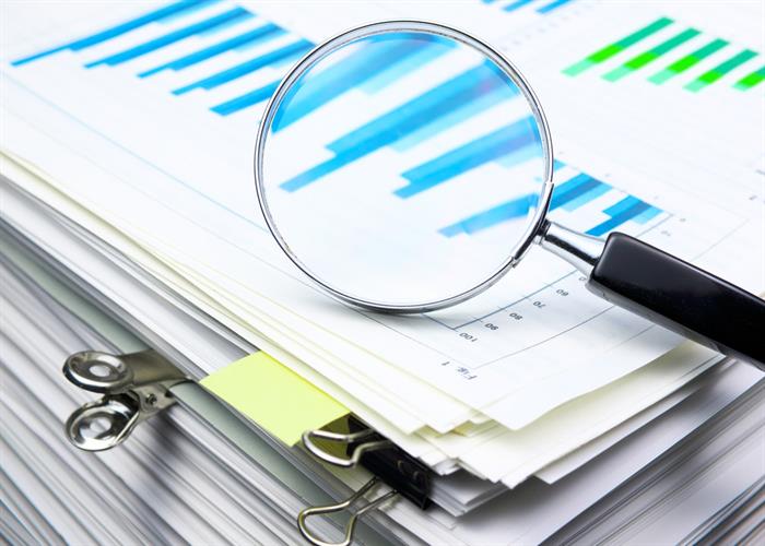 naem-2011-analyzing-data-scanning-business-documents-magnifying-700x500