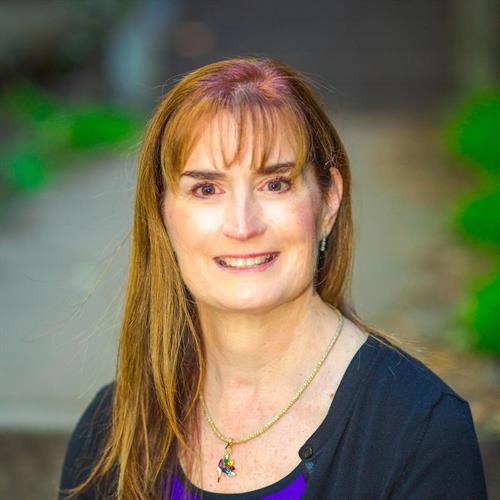 ehs-forum-2021-peer-advisor-megan-lum-baxter-international-1200x1200-min